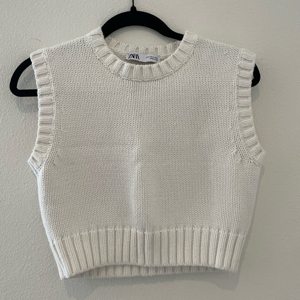 CROPPED SWEATER VEST